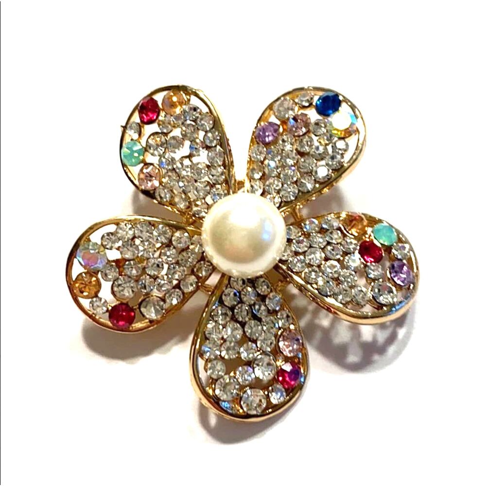 Flower power brooch goldtone & rhinestones encrusted pin clear and multicolor